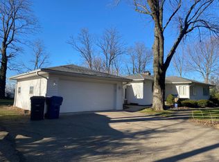 1270 Rocky Gap Rd, Benton Harbor, MI 49022