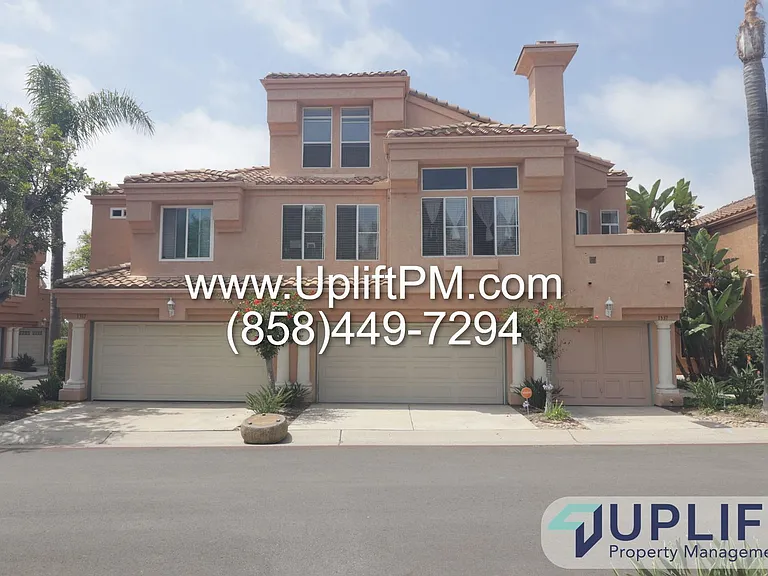 1337 Serena Cir #2 — Photo 39