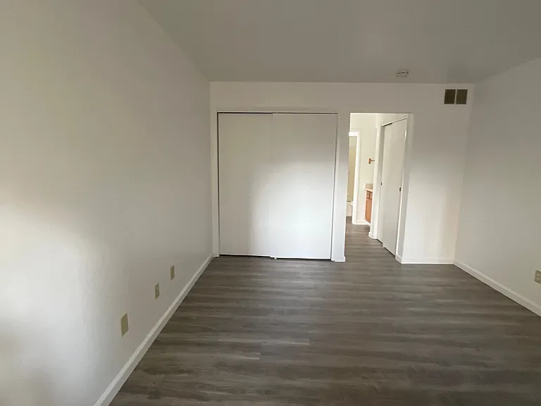 145 Michelle Dr #KM5 — Photo 5