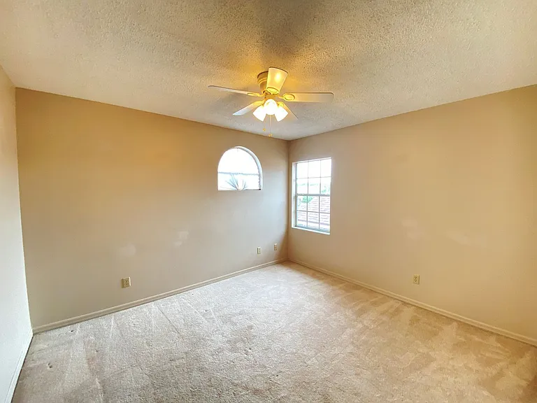 3708 Molona Dr — Photo 51