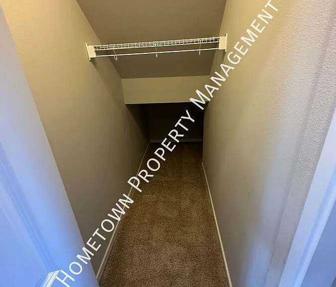 6918 Oleander Ave NE — Photo 6