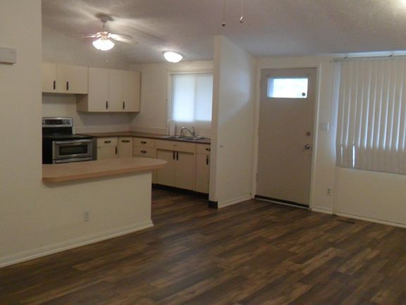 2nd image of 1409 Brittany St