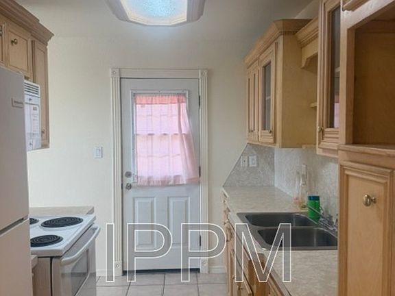 4th image of 3240 McAllen Rd APT A