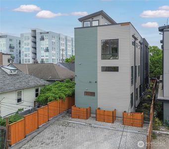 6223 9th Avenue NE, Seattle, WA, 98115