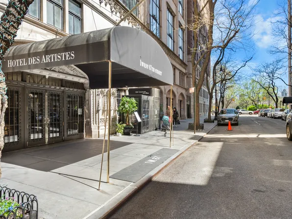 1 West 67th Street 2M image 15 of 15