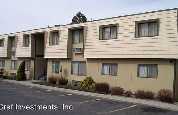 3rd image of 1201 River Dr APT 3
