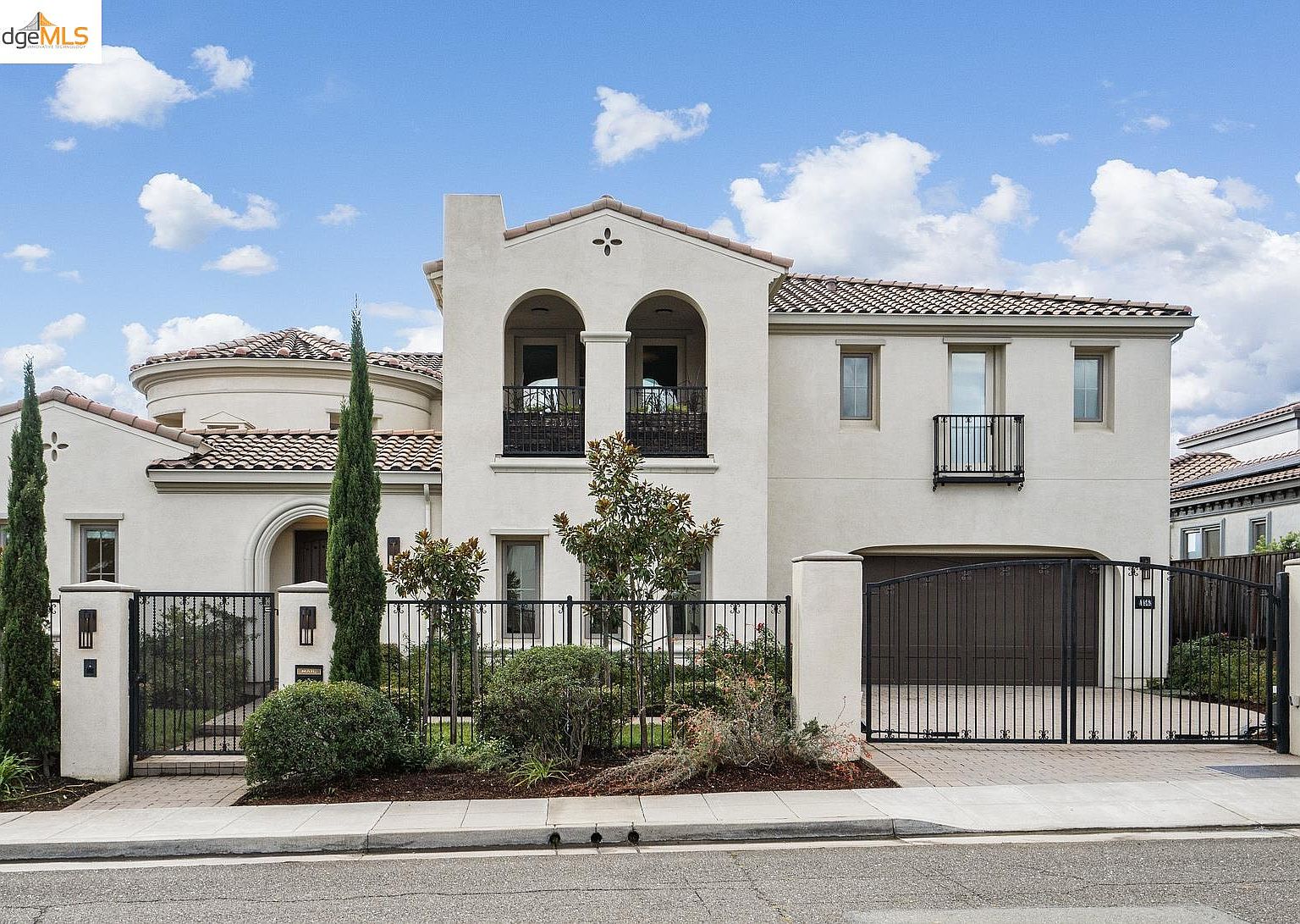 13565 Campus Dr, Oakland, CA 94605 Zillow
