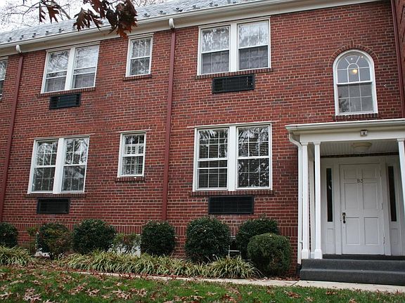 5th image of 715 S Washington St APT B31