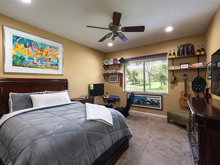 3190 Willow Ln — Photo 18
