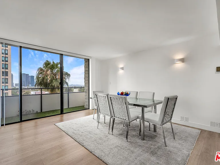 10535 Wilshire Blvd #1014 — Photo 11