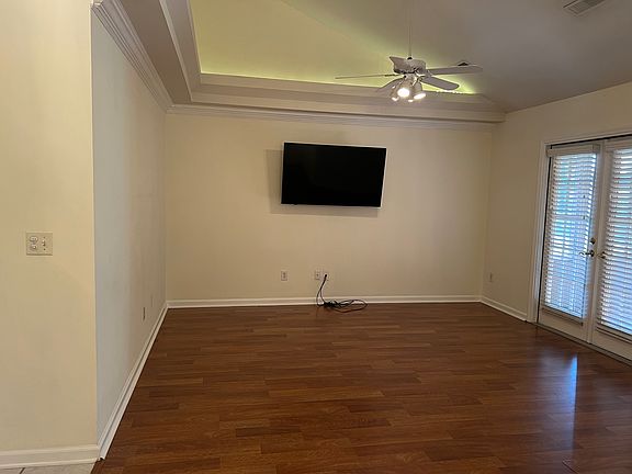 3rd image of 3883 Merestone Dr