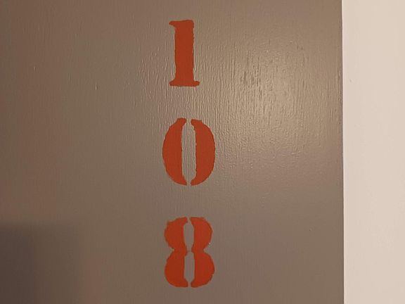 2nd image of 2047 N Cambridge Ave #108