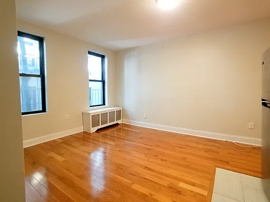 Rented by Sovereign Associates | media 7