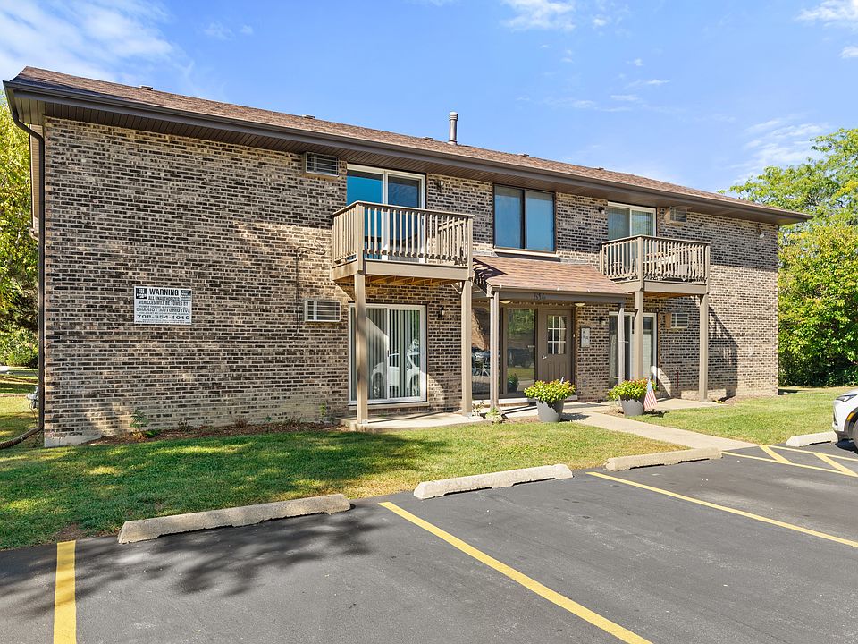 1st image of 514 Brookside Dr APT A