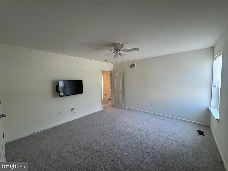 148 Grissom Dr — Photo 14