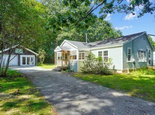 13 Old Oak Ln, Gorham, ME 04038