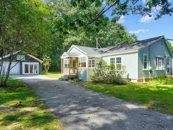 13 Old Oak Lane, Gorham, ME 04038