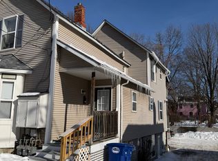 30 School St #B, Burlington, VT 05401