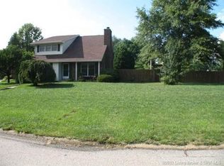 4702 Wolford Dr, Floyds Knobs, IN 47119