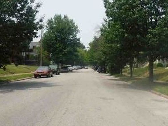 Exterior Neighborhood (street photo)
