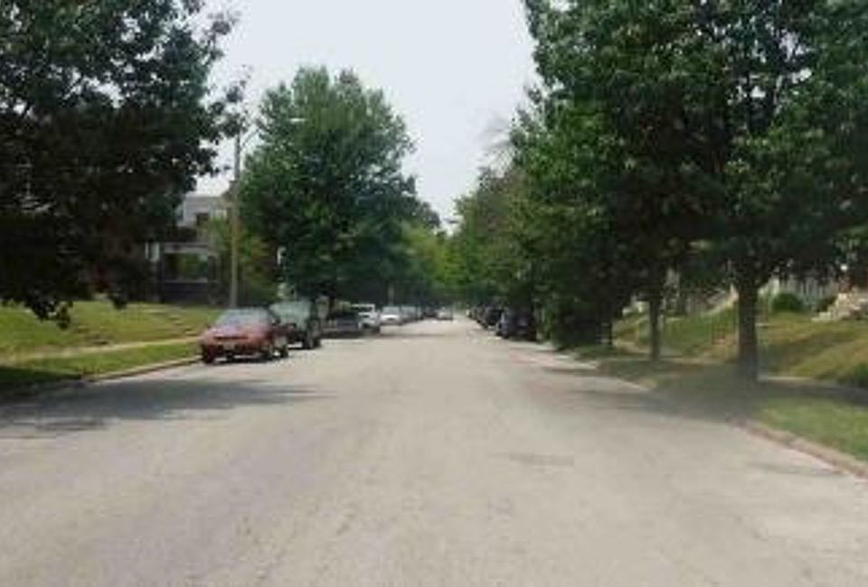 Exterior Neighborhood (street photo)