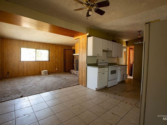 5th image of 2501 Saint Joe Ln