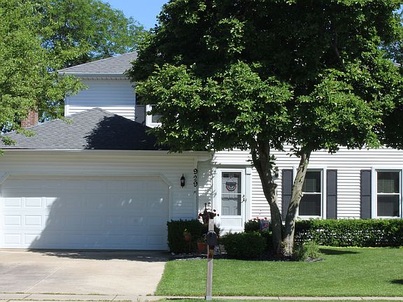 2nd image of 929 Pheasant Walk Dr
