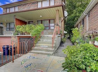 137 Leyton Ave, Toronto, ON M1L3V3