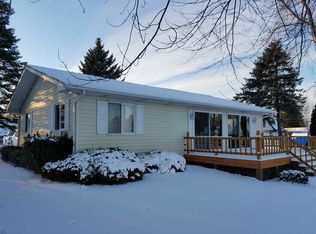416 Iroquois Ave, Prudenville, MI 48651