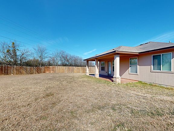 5th image of 4704 Black Forest Ln