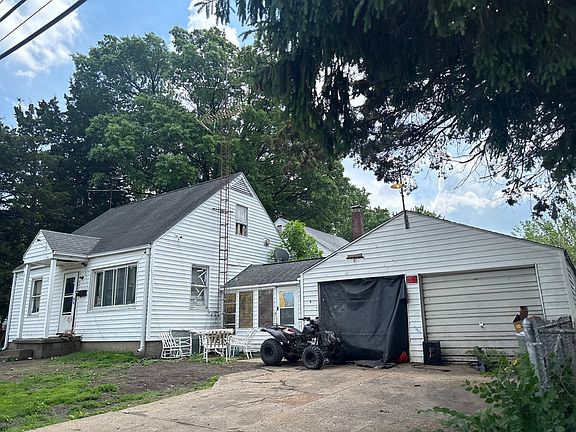 2nd image of 505 W Harrison Ave