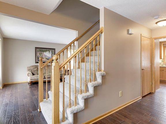 4th image of 1785 Bromley Dr