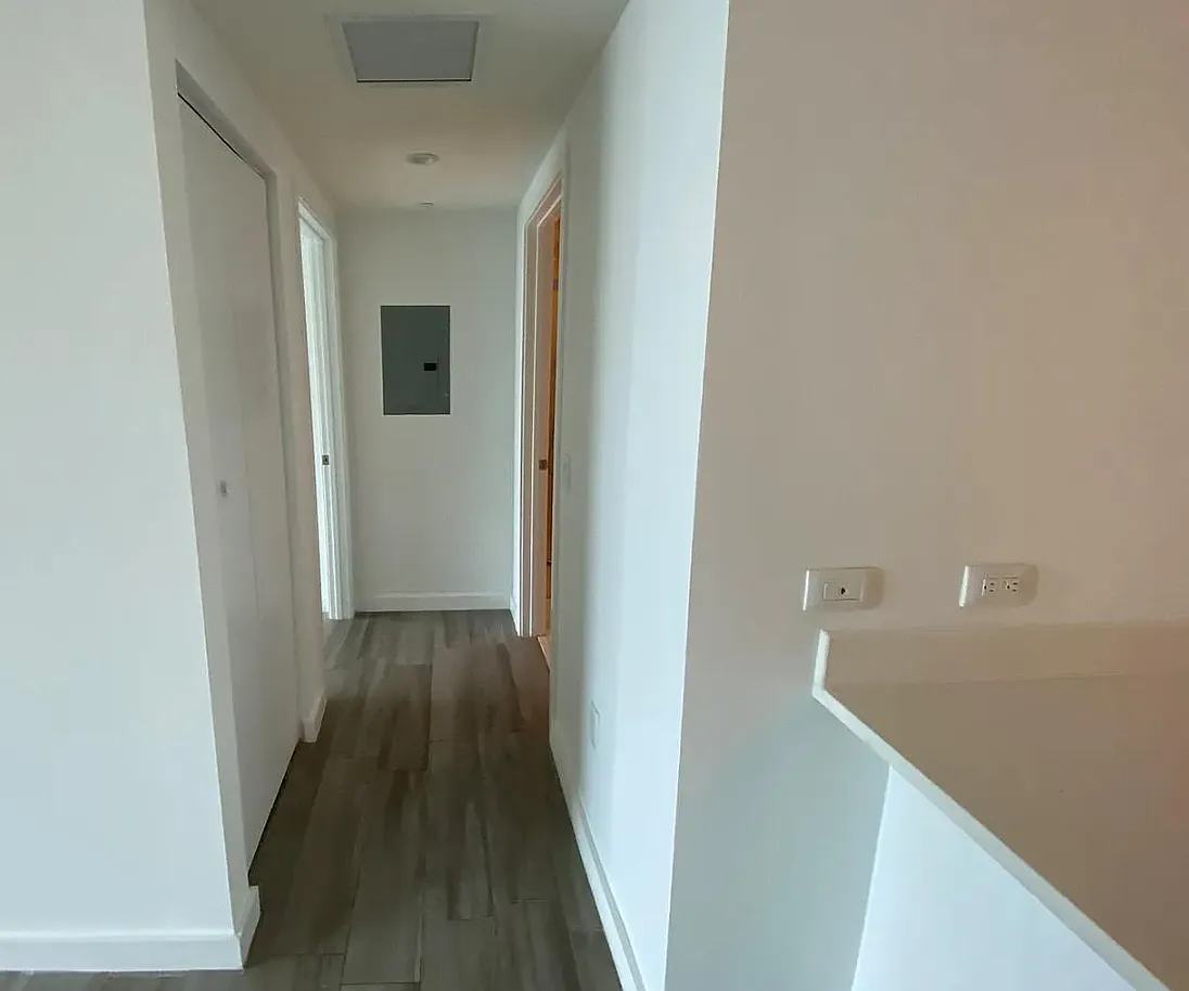 1 bed, 812 sqft, $3,200 — Photo 4