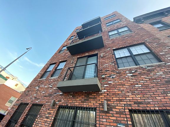 2nd image of 196 Montrose Ave #3LL