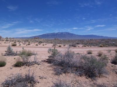 4412 46th Ave NE, Rio Rancho, NM, 87144