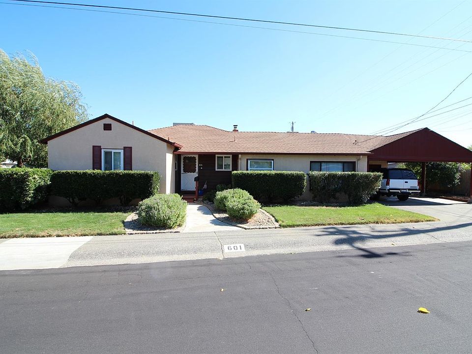 1st image of 601 Albacete Dr