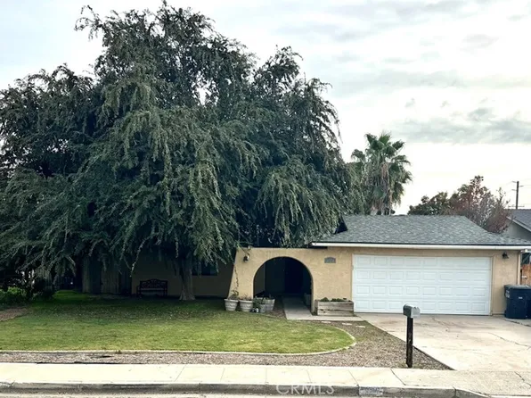 1928 S Linwood St, Visalia, CA 93277