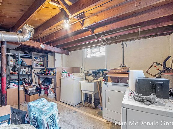 2nd image of 3231 Buchanan Ave SW
