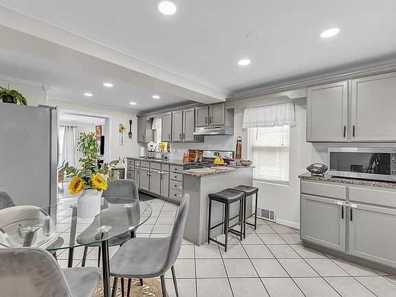 3rd image of 3521 S 57th Ave