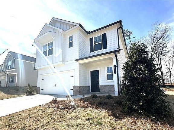 2nd image of 472 Madison Lakeview Dr
