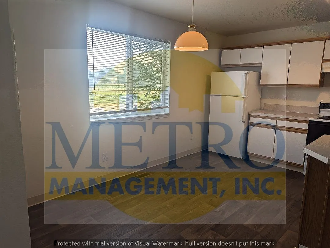 2 bed, 925 sqft, $1,350 — Photo 3