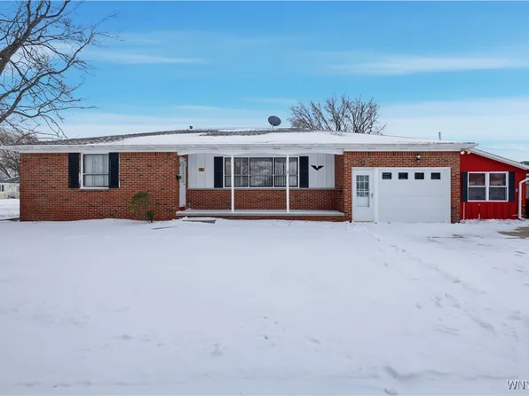 56 Bahama Ln, Cheektowaga, NY 14225