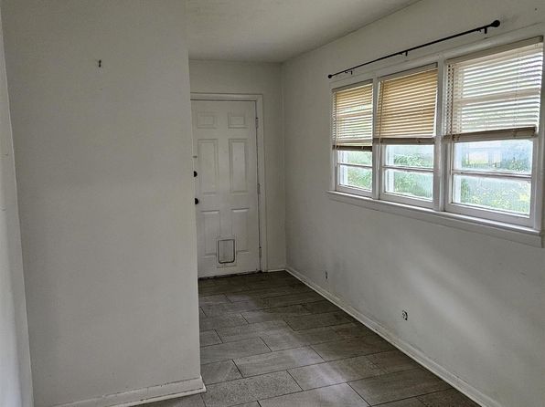 huntsville-alabama-92095811 picture