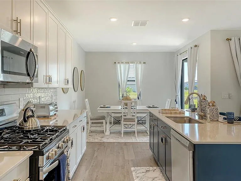 4909 Oyster Pearl St — Photo 16