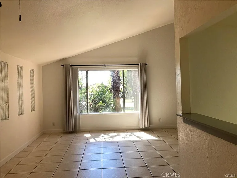 9934 La Vine St — Photo 20