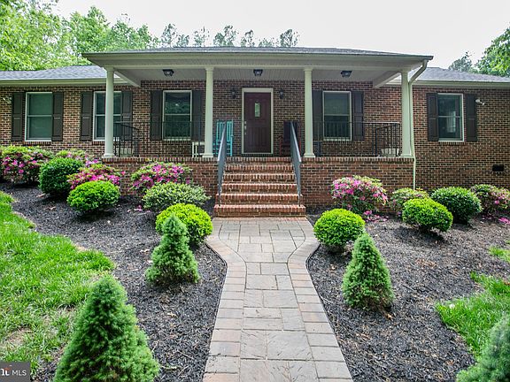 3rd image of 4519 Anns Ln