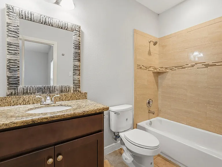 2410 Ranna Ct — Photo 17