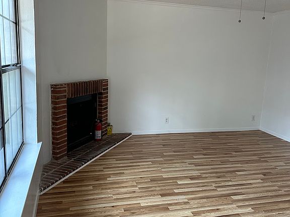 4th image of 716 W Mulberry St APT 9