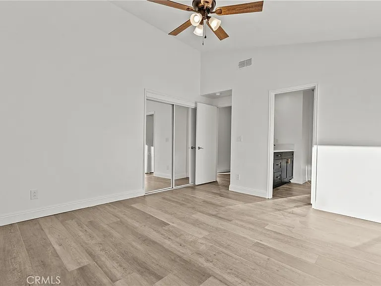 9724 Bothwell Rd — Photo 19
