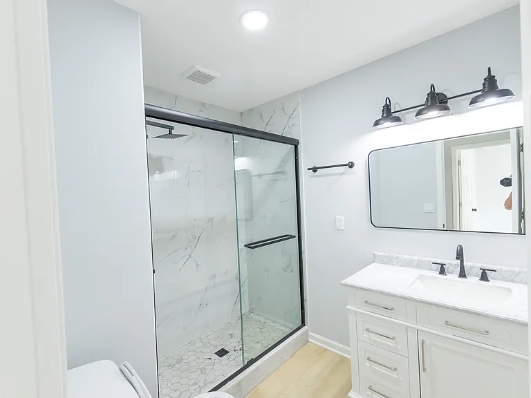 512 N Warren Ave — Photo 22